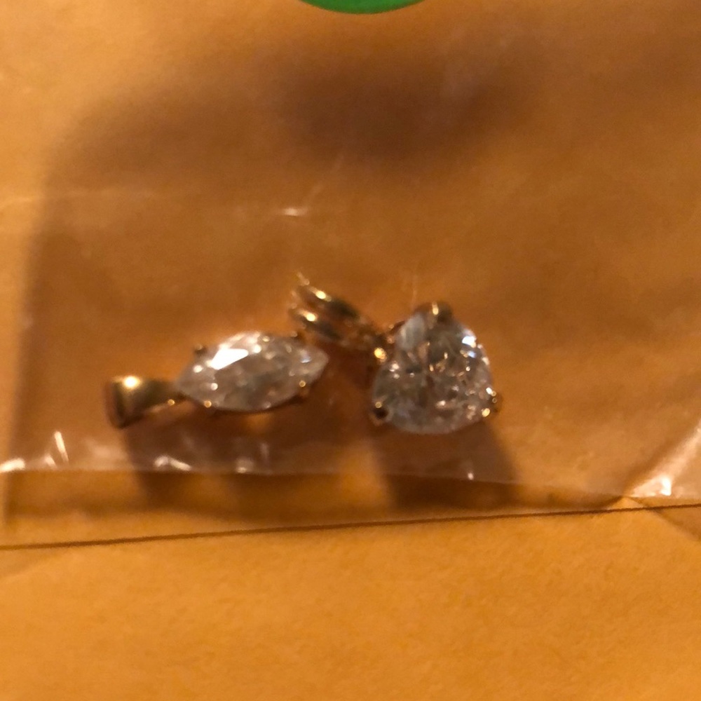 2 pendants clear CZ’s heart and marquise shapes